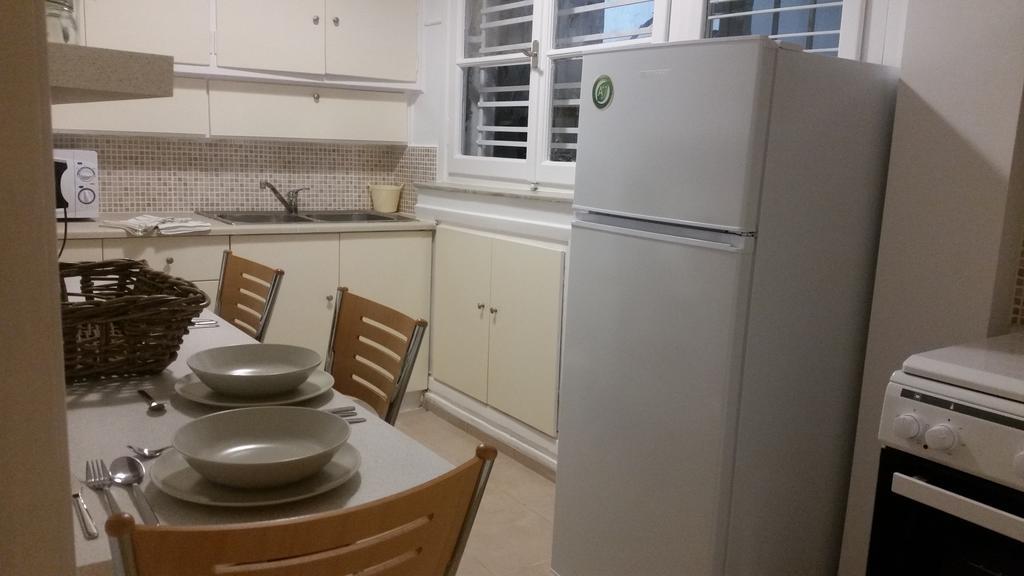Errathens Apartments - Athens Center Екстер'єр фото