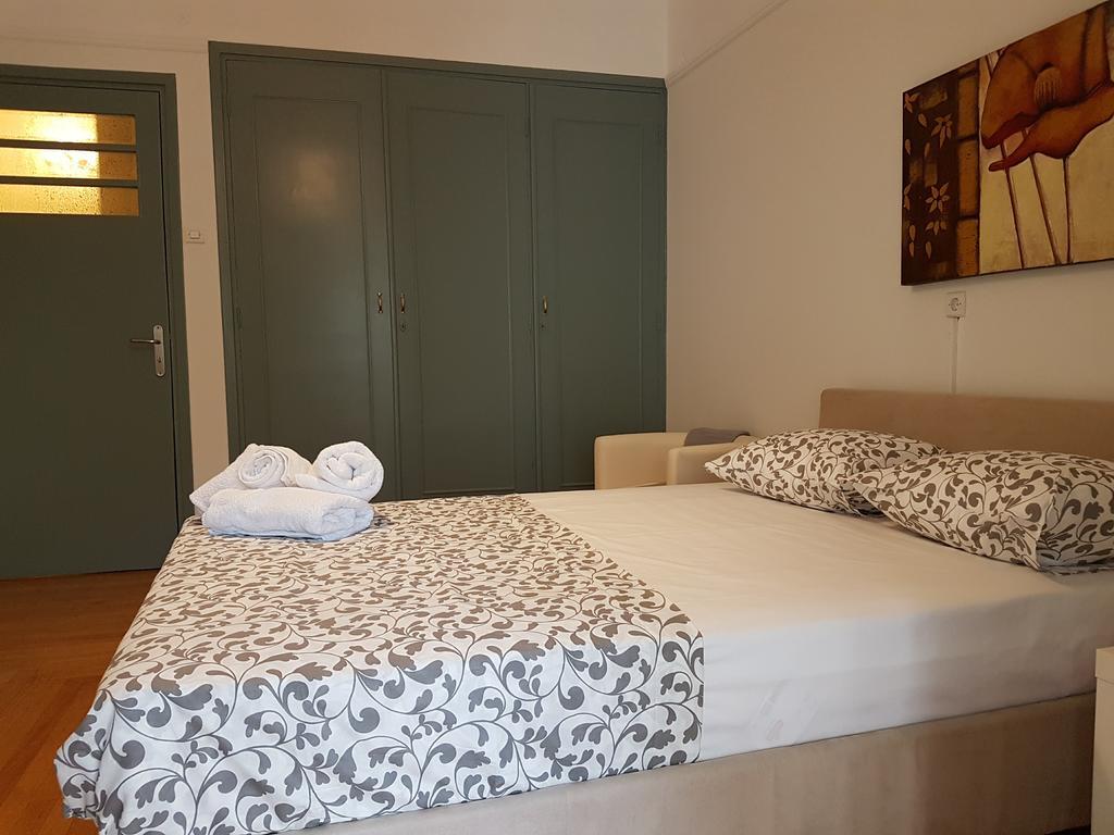 Errathens Apartments - Athens Center Екстер'єр фото