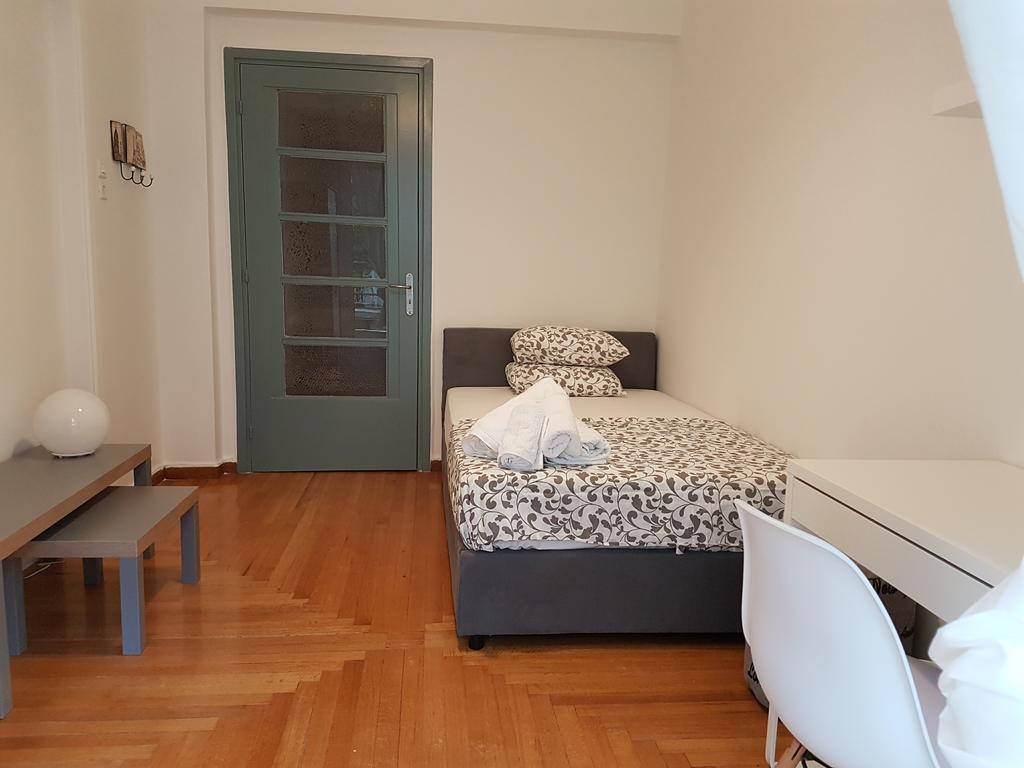 Errathens Apartments - Athens Center Екстер'єр фото